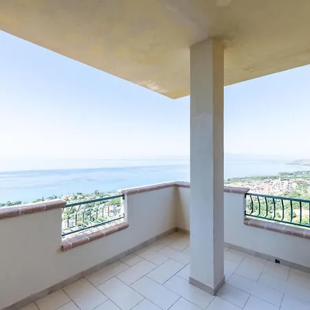 Seaview In With Swimming Pool