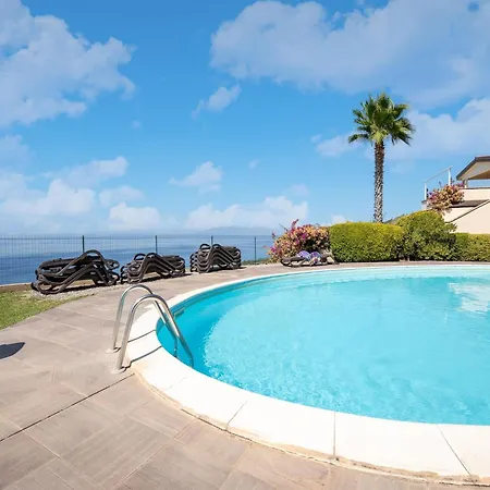 Seaview In With Swimming Pool