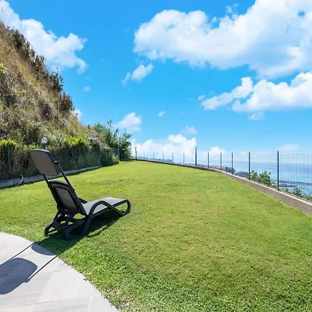 Apartment Seaview In With Swimming Pool